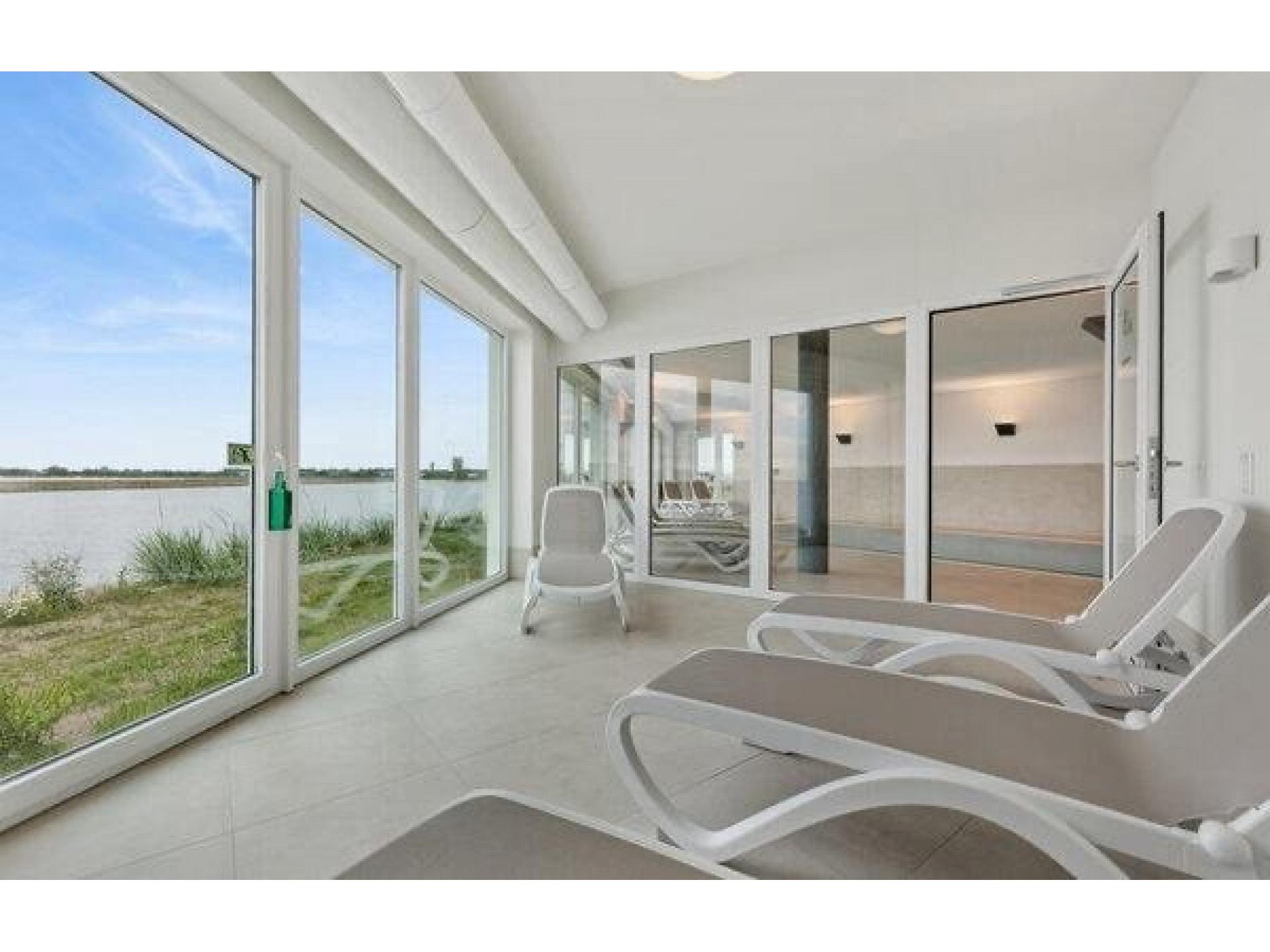 Ferienwohnung direkt am Meer mit Pool und Sauna Foto 17