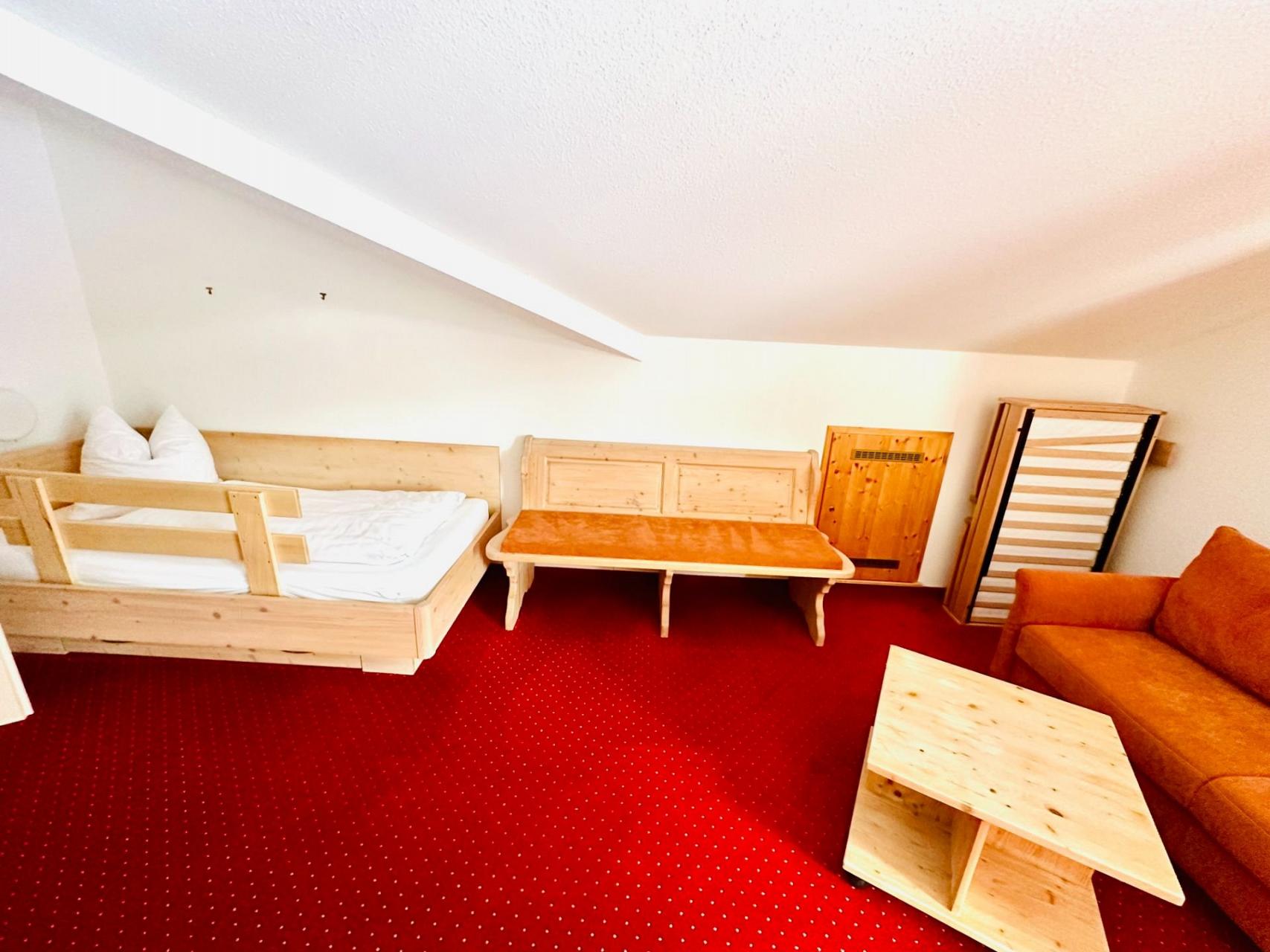 Schlafzimmer 3