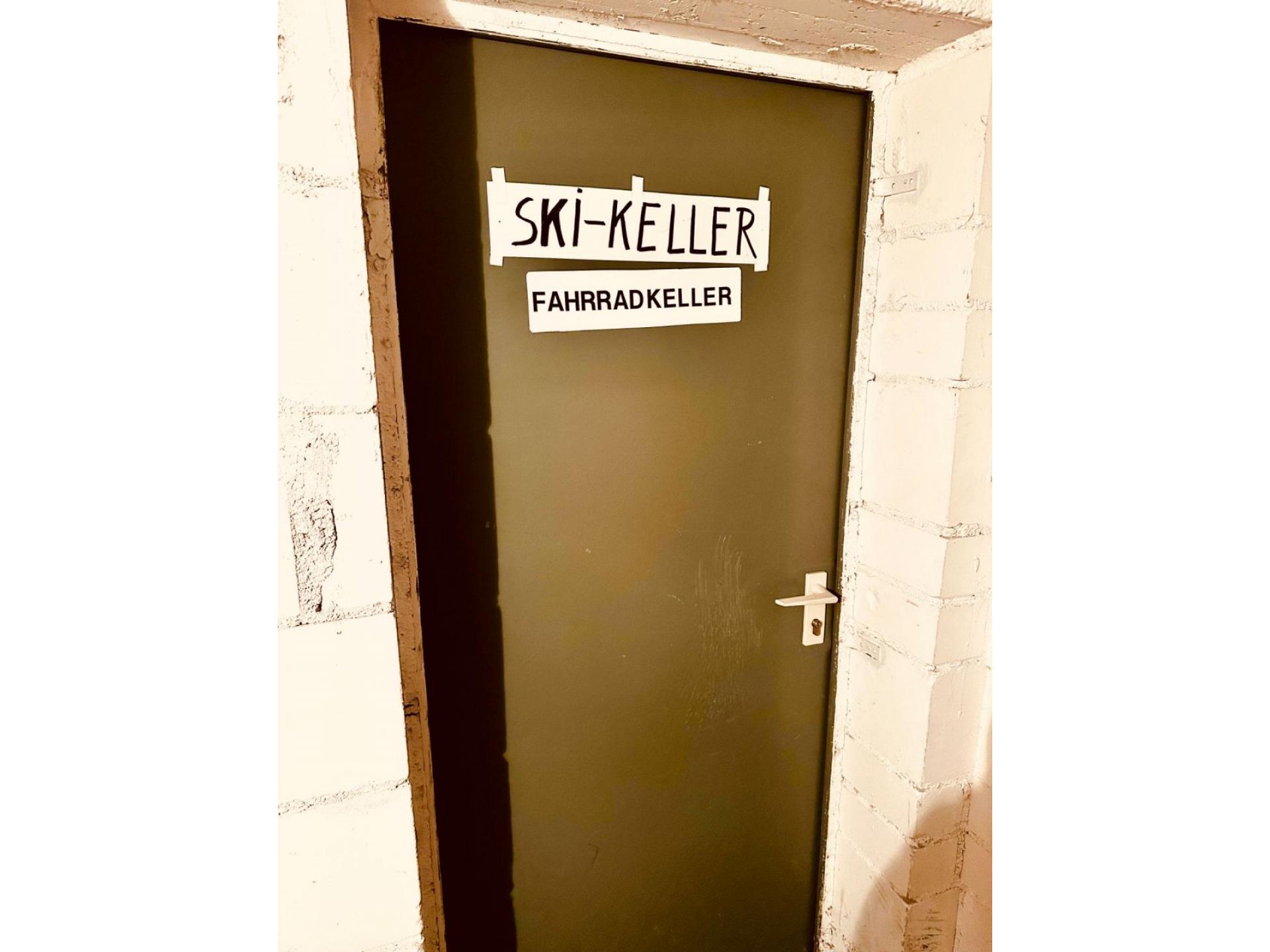 Zugang zum Ski- und Fahrr
