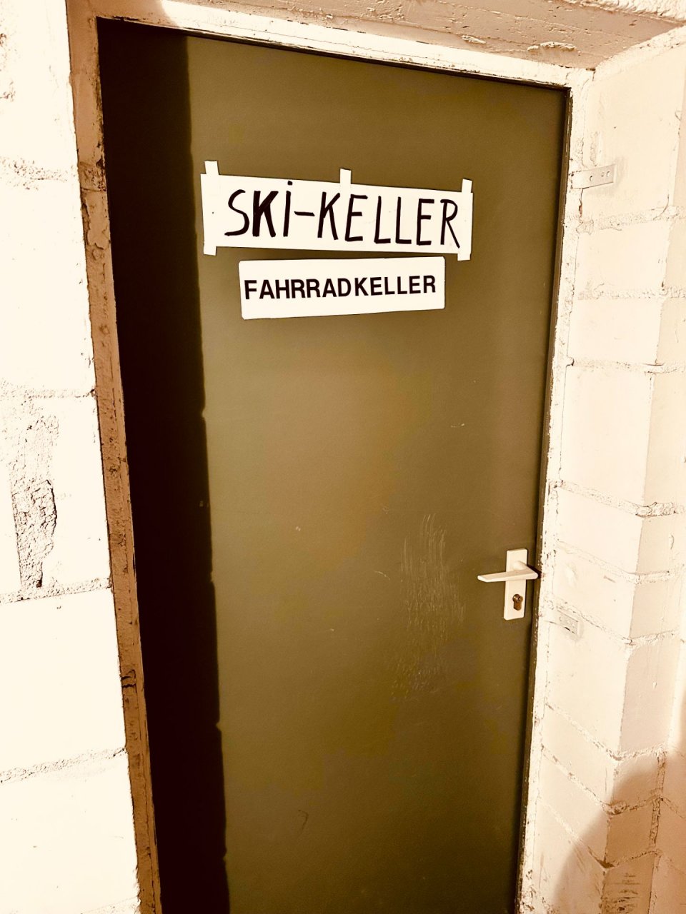 Zugang zum Ski- und Fahrr