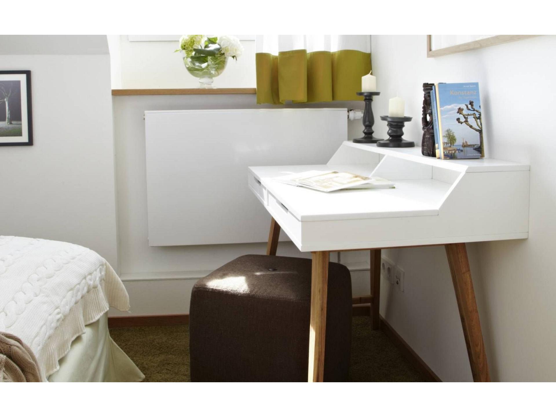 Schreibtisch/Schlafzimmer