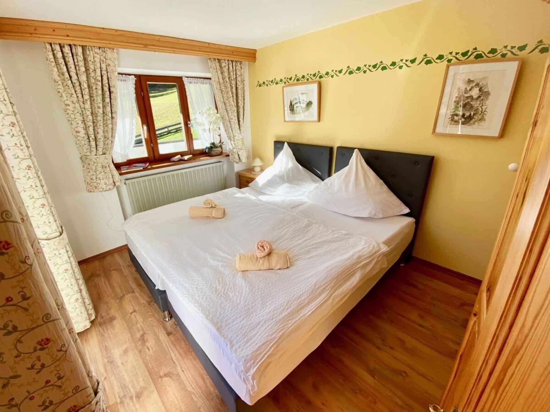 2. Schlafzimmer mit Balko