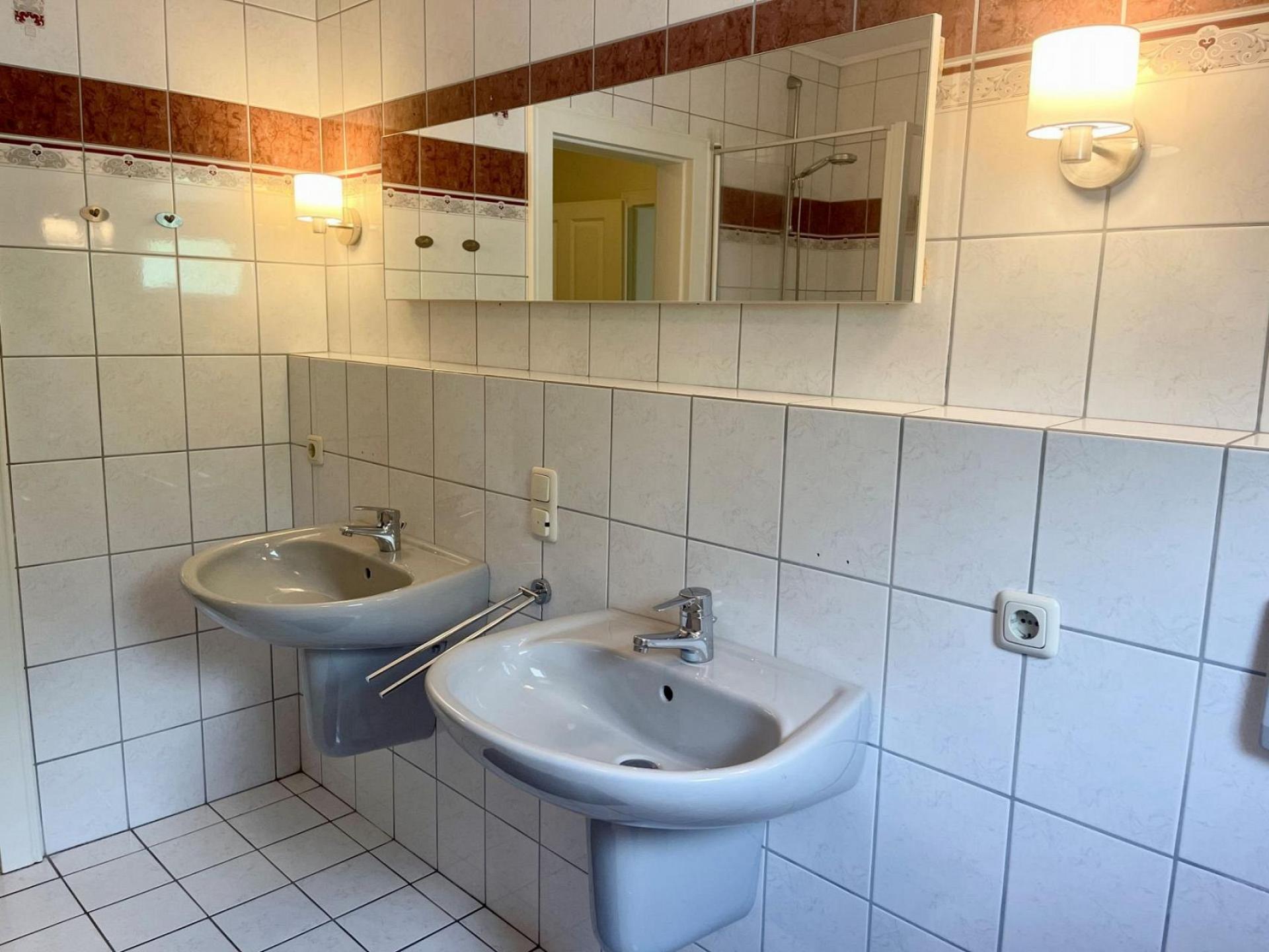 Ruhiges Landhaus am Wald mit Garten Foto 14