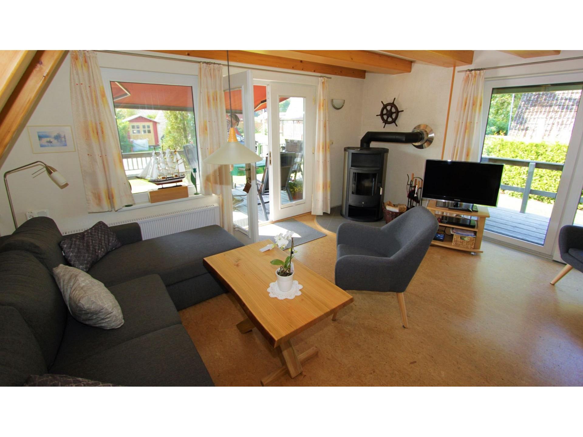 Wohnzimmer mit Kamin