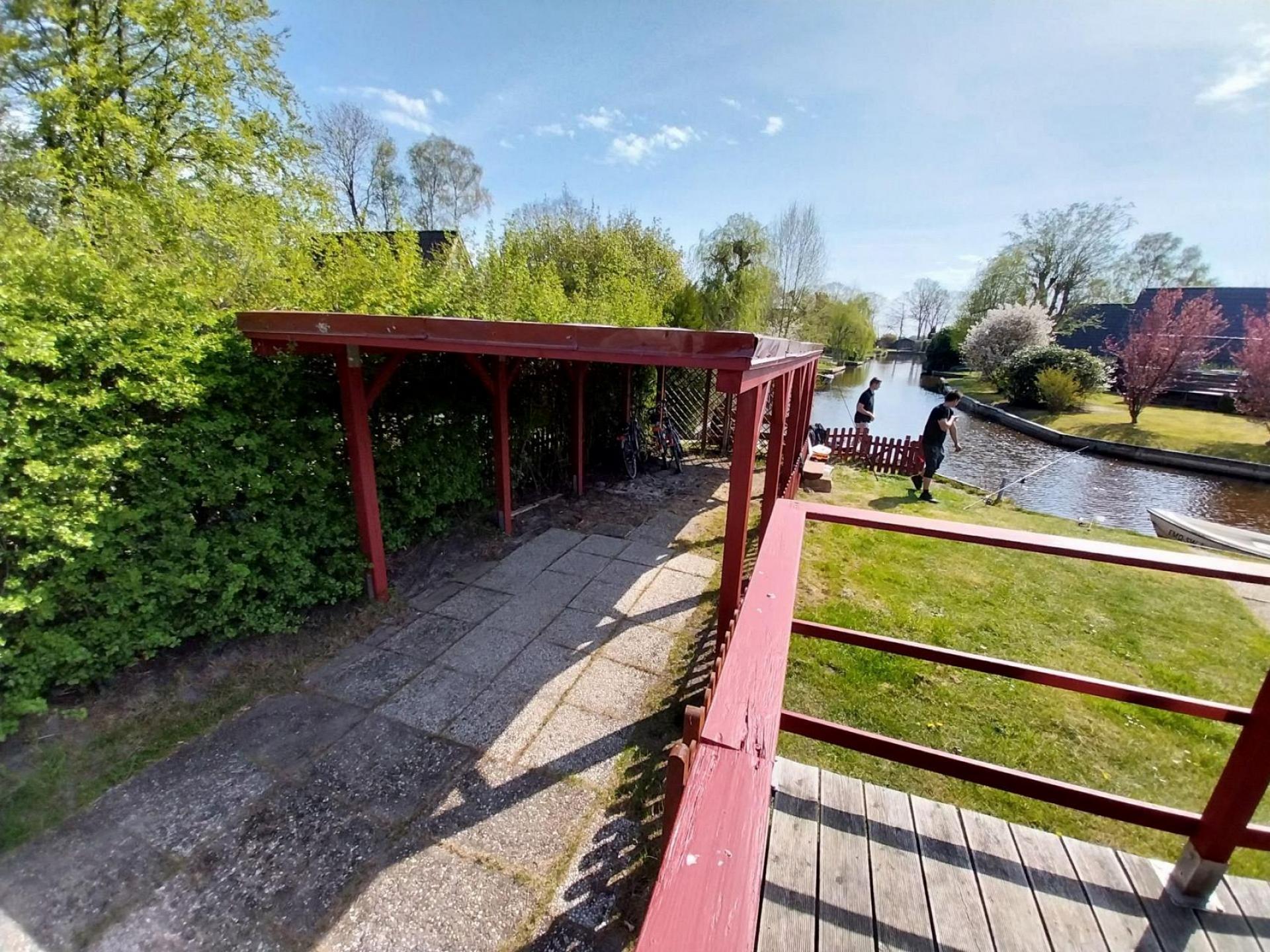 Carport mit E-Bike Ladest