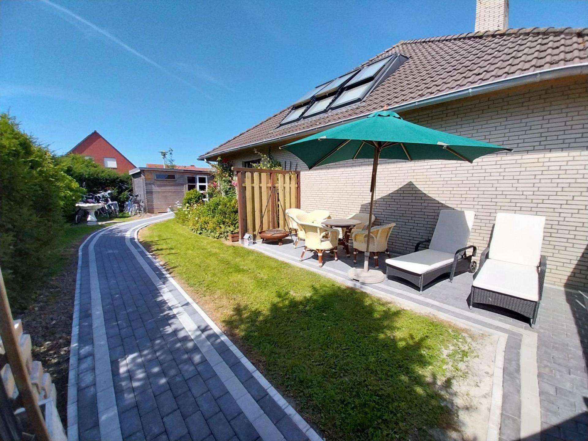 Kleine Aussenterrasse