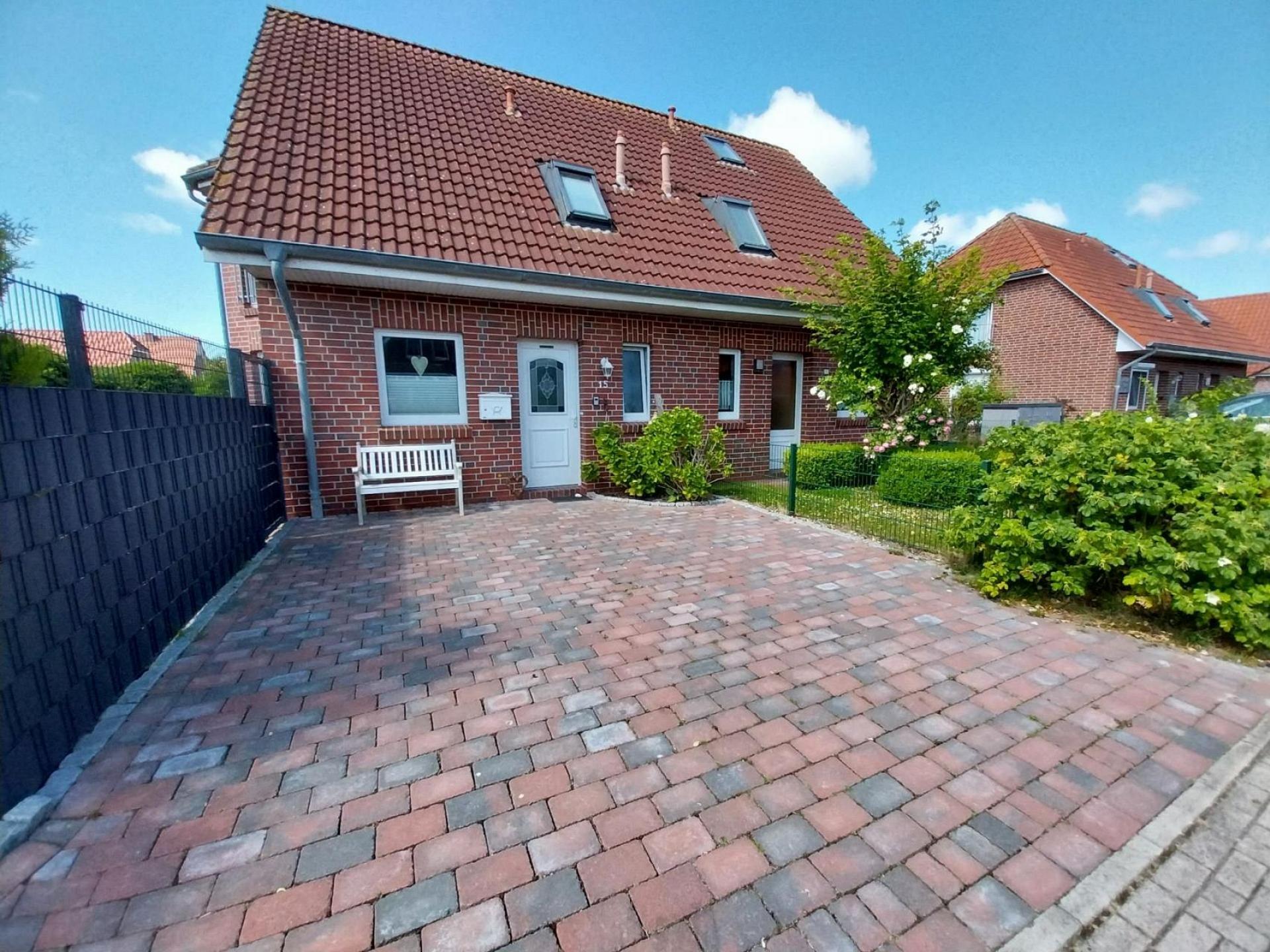 Parkplatz vor dem Haus