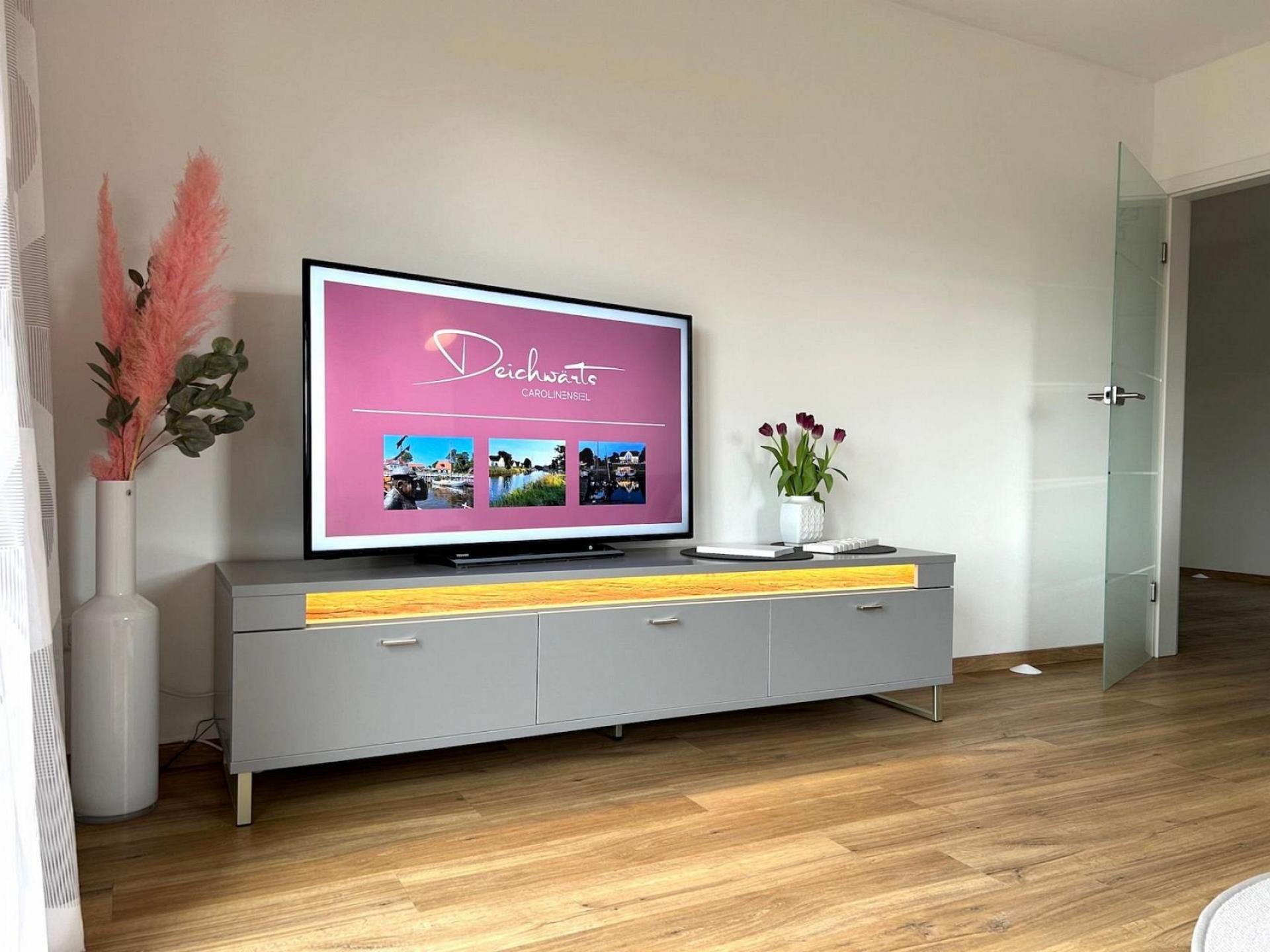 Deichw&auml;rts Carolinensiel Foto 3