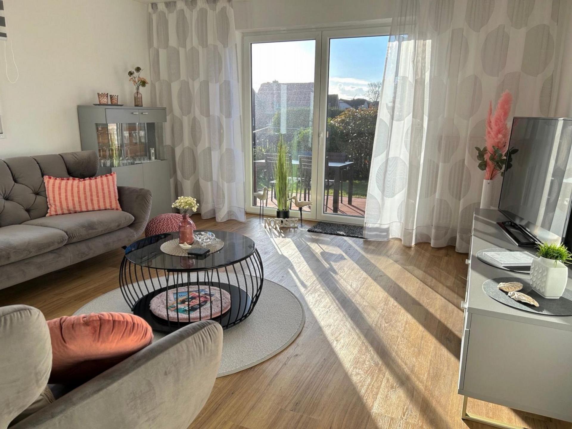 Deichw&auml;rts Carolinensiel Foto 5